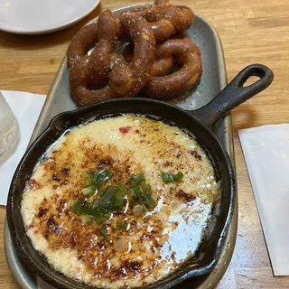 Amys Pimento Cheese Dinner