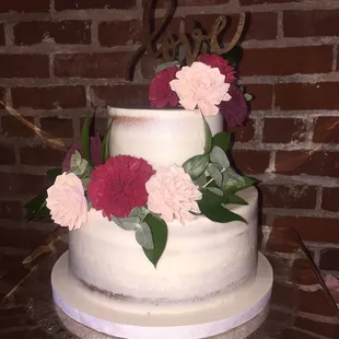 a three tiered wedding cake