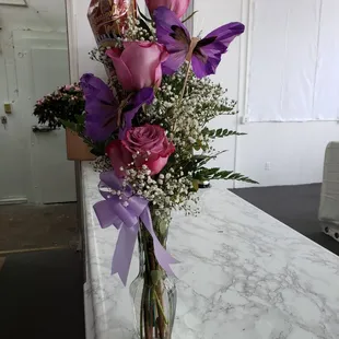 Popcorn butterfly pink roses