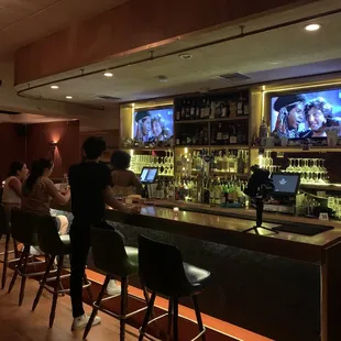 sushi and sashimi, interior