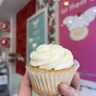 The Flying Cupcake 