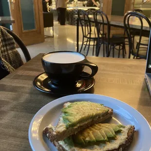 Butter No Chai seasonal drink and avocado toast