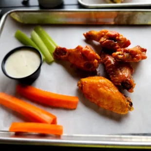 chicken wings, poultry, food, chicken, bbq wings, fried chicken wings, bbq chicken, chicken wings and fried chicken, fried chicken