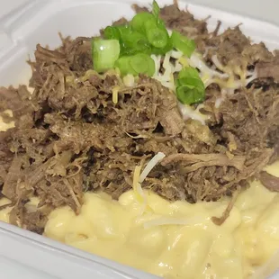 Brisket Mac and cheese bowl
