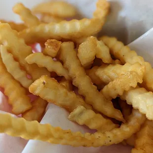Crinkle cut fries