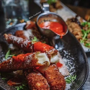 Big Ole&apos; Mozzarella Sticks