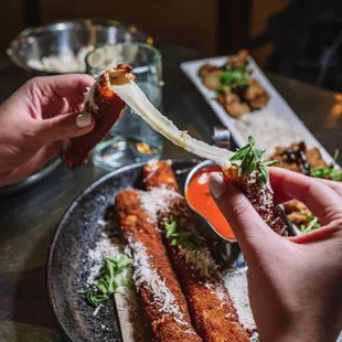 Big Ole&apos; Mozzarella Sticks