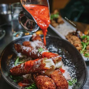 Big Ole&apos; Mozzarella Sticks