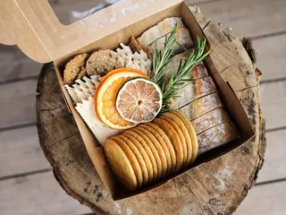 Artisan Eats