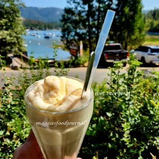 2024 Aug 25: my favourite... root beer float