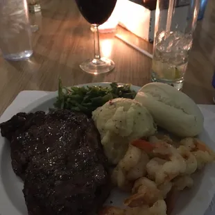 Steak, shrimp, garlic bacon mashed potatoes, Green beans.... mmmmmmm!!
