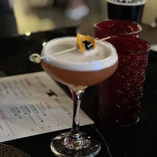 dessert, drink