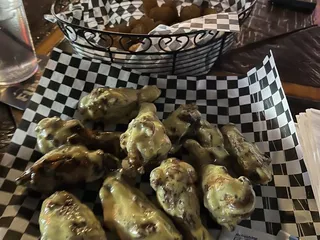 Pour House Bar and Grill