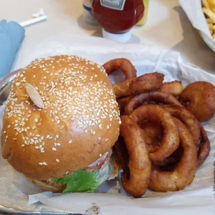 Turkey burger onion rings