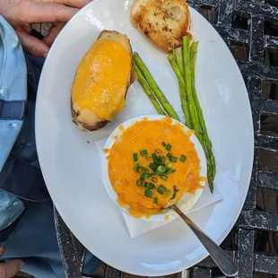 Crab au gratin with stuffed potato