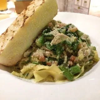 Chicken Pesto Pappardelle