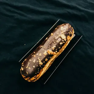 Eclair au chocolat