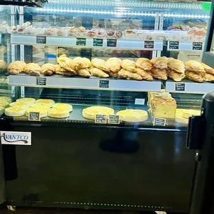 donuts, interior
