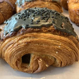 Black sesame Mochicro (mochi croissant), black sesame glaze