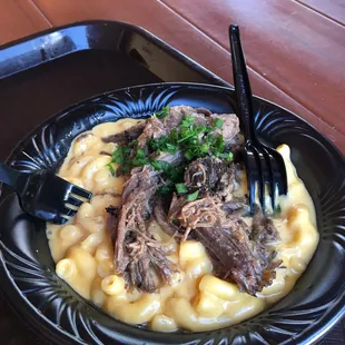 Pot Roast Mac and Cheese!