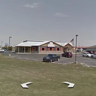 a view of a parking lot