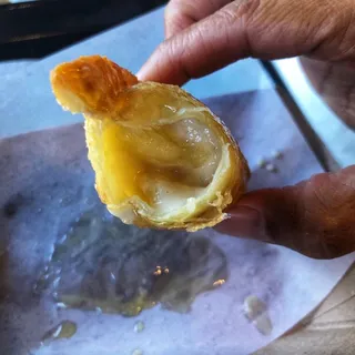 Caramel Apples & Cream Empanada