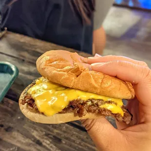 OG dirty flat top burger | IG: asianadventuretime