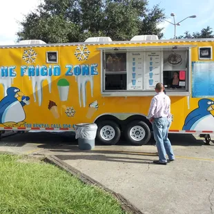 The Frigid Zone snowballs &amp; ice cream truck