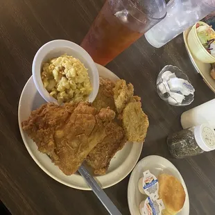 Delicious fried chicken, Mac and Cheese and Fried Green Tomatoes with a biscuit!!