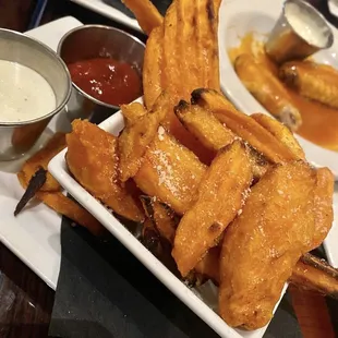 french fries and dipping sauce