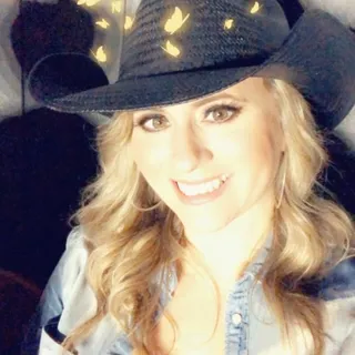 Leann O.