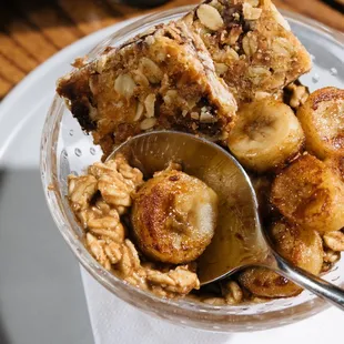 Quench your sweet-tooth with Bananas Foster Overnight Oats