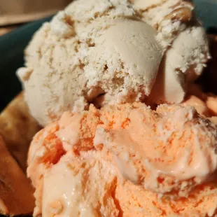 Carrot Cake &amp; Maple Walnut scoops