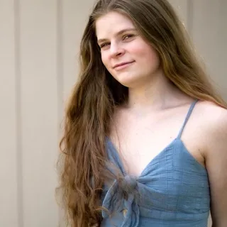Tessa S.