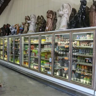 Lots of beverages from the U.S. &amp; Mexico. Have you ever tried a Mexican Coke?  It's different!