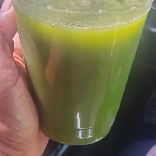 Spinach, kale, cucumbers and ginger