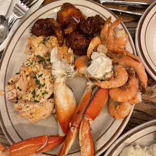 Crab legs were cold so we&apos;re shrimp
