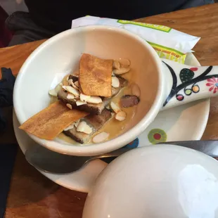 Puerco En Mole Blanco