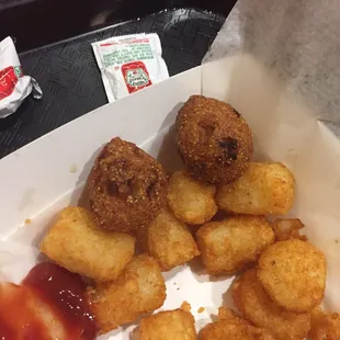 Hush puppies, only 2 came with the platter