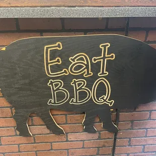 a sign that says eat bbq