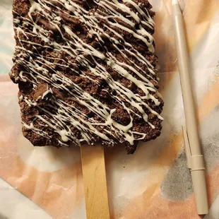 huge Oreo Krispie Treat