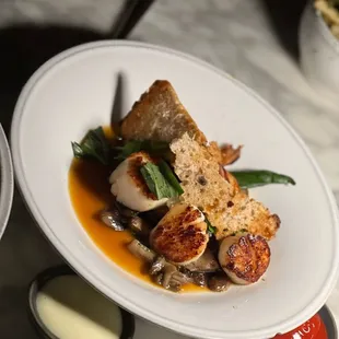 Seared Diver Scallops