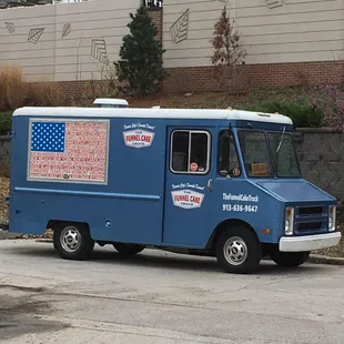 a blue food truck