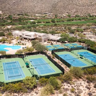 The Gallery Golf Club sports facility with tennis, pickleball, pool, fitness and spa.