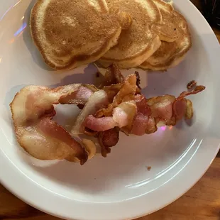 Kiddie Menu "The Skiff" (mini pancakes with bacon)