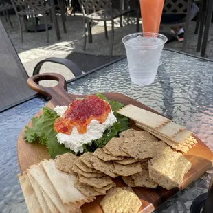 Pepper Jack &amp; cream cheese crackers