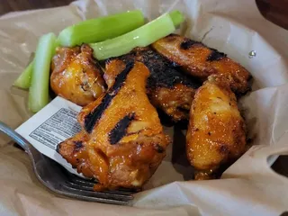 Brewskys Food & Spirits