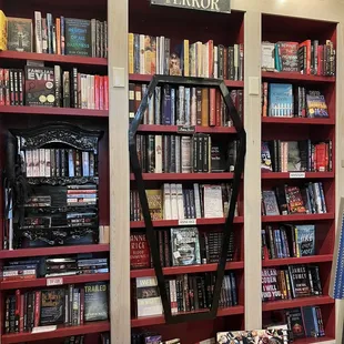 Mystery/Horror section