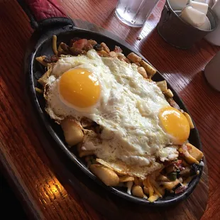 Valley skillet