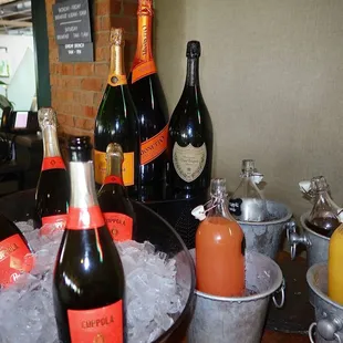 It's the perfect elevated breakfast experience for friends, family gatherings, celebrations &amp; holidays.